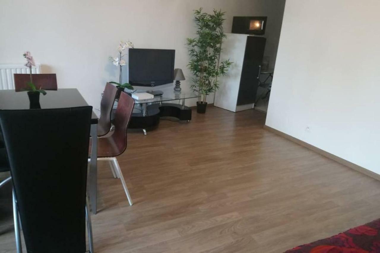 Boissy Gare Rer A Appartement 1 A 3 Chambres Au Choix Kültér fotó